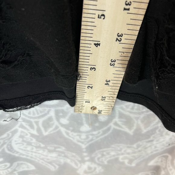 DIVIDED H&M BLACK BURNOUT DISTRESSED DESTROYED OVERSIZED HOLEY TOP M - Picture 10 of 13